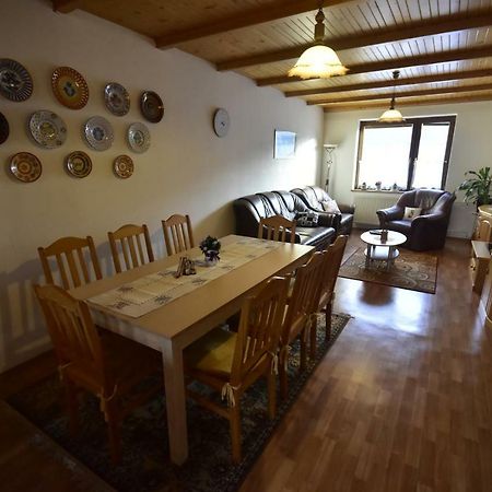 Privat Bea Apartment Podturen Bagian luar foto