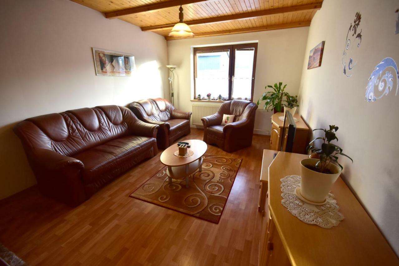 Privat Bea Apartment Podturen Bagian luar foto